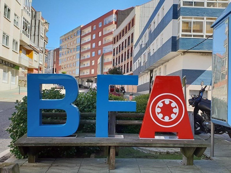 Poliuretano AD — Letras corpóreas en Moaña, O Morrazo y Vigo